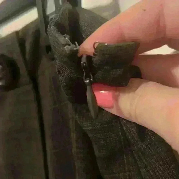 Nine West Stretch size 12 Plaid Button Skirt Classic Vintage style Design - Picture 5 of 6